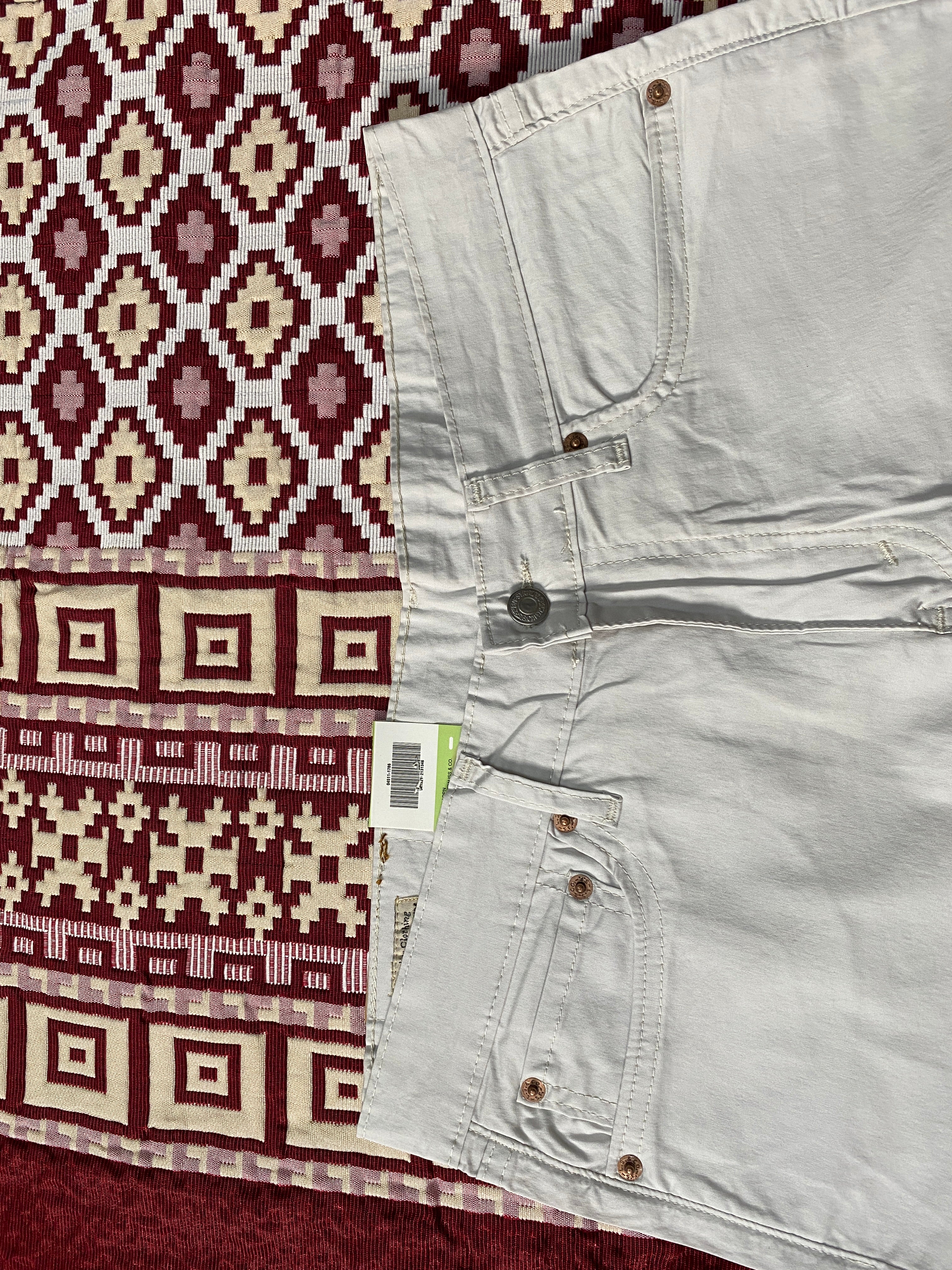 Levi’s 501 Original Straight Leg Jeans – Cream