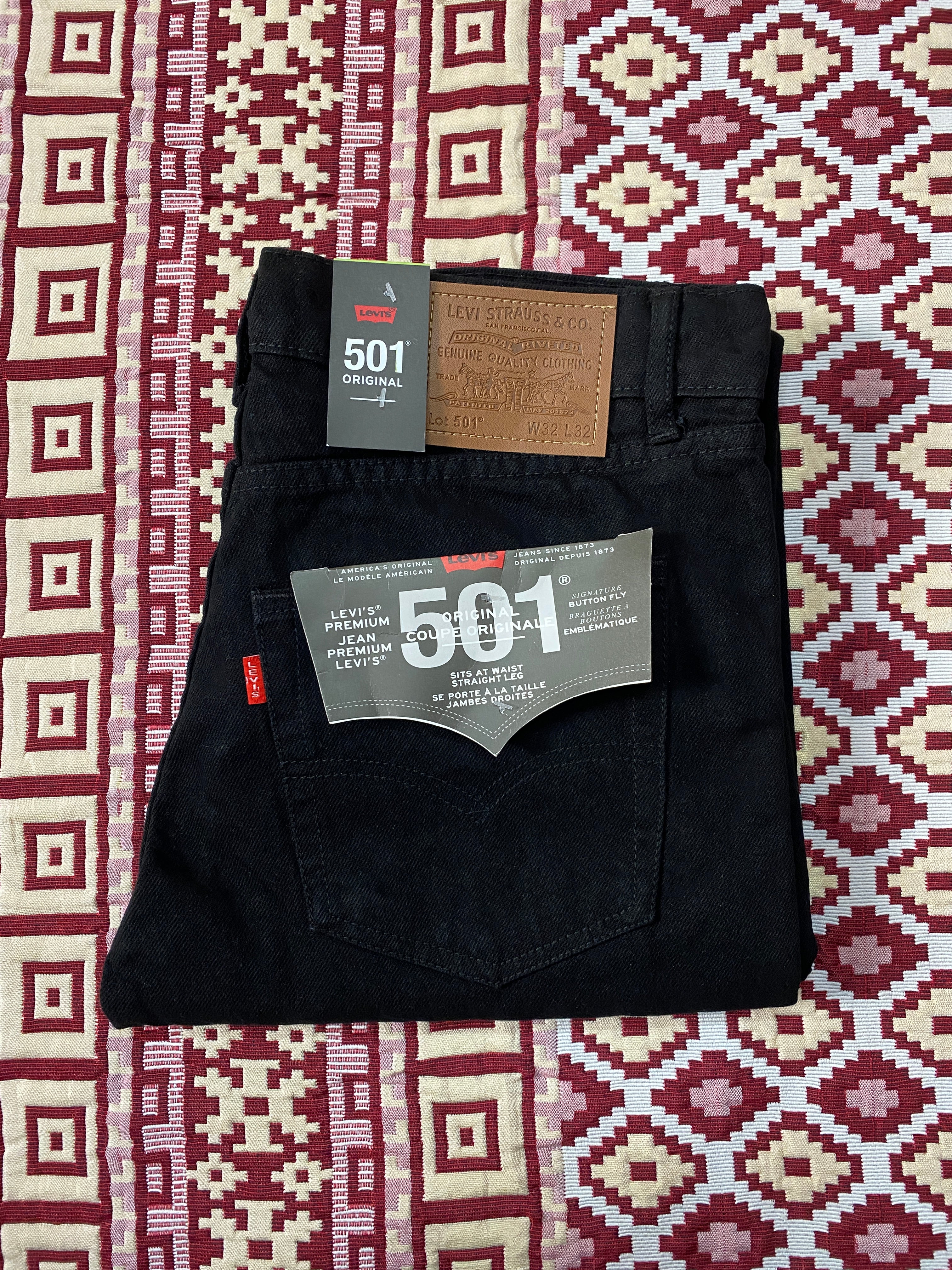 Levi’s 501 Original Straight Leg Jeans – Black